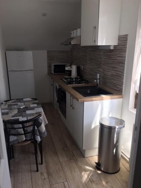 Ferienwohnung Joli Studio 21 M2 Avec Parking Prive Aix-les-Bains Exterior foto